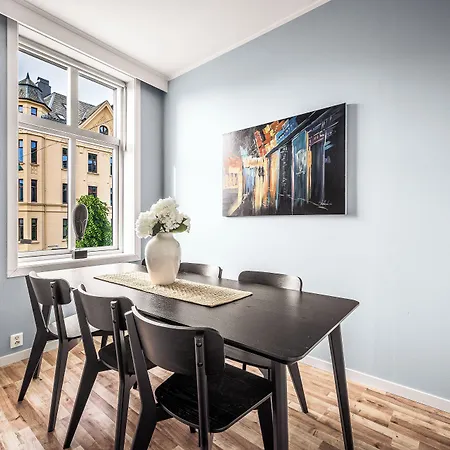 Apartment Floyen And *